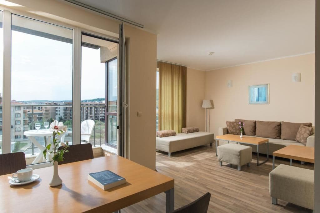rooms-2-bedroom-standard-apartment-mountainview
