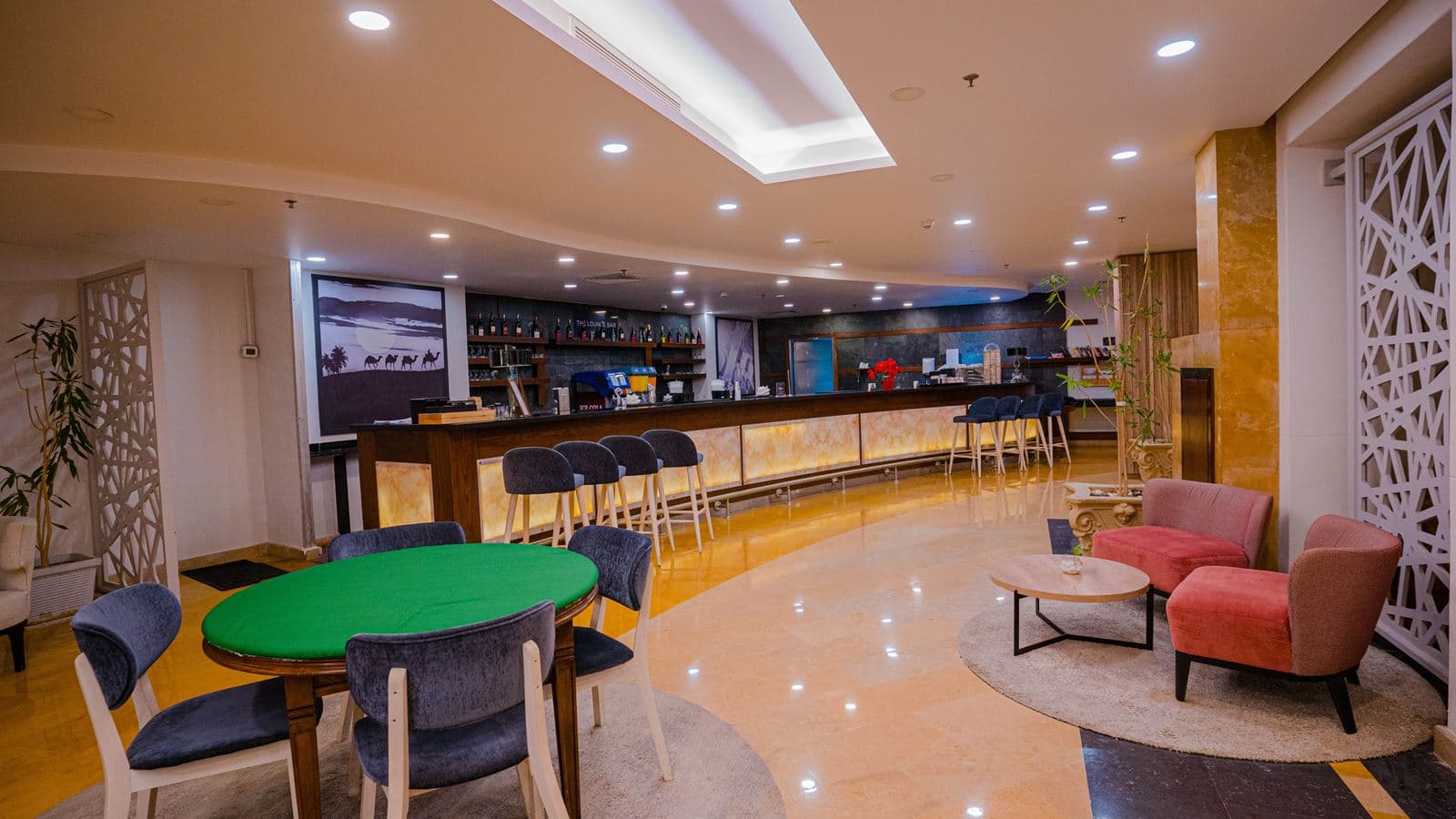 restaurants-the-lounge-lobby-bar