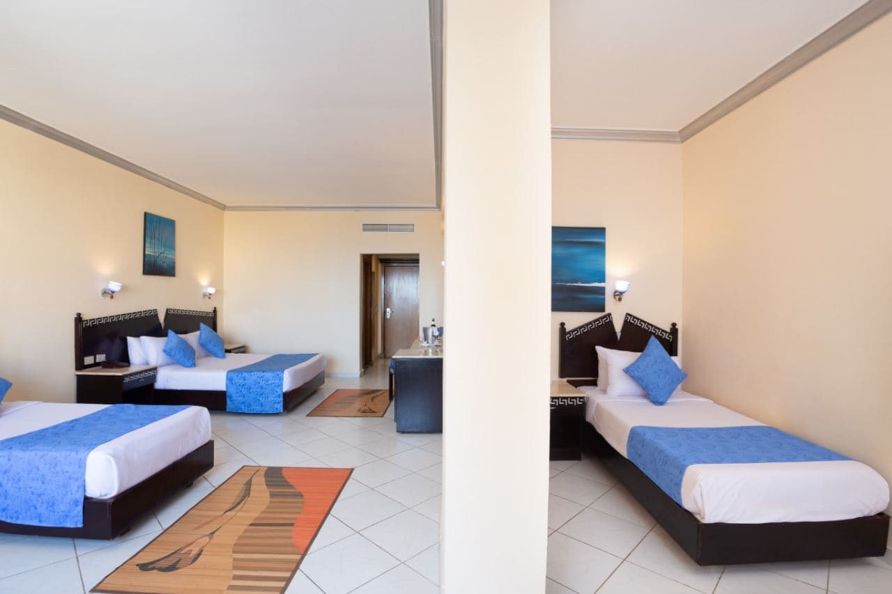 rooms-family-room