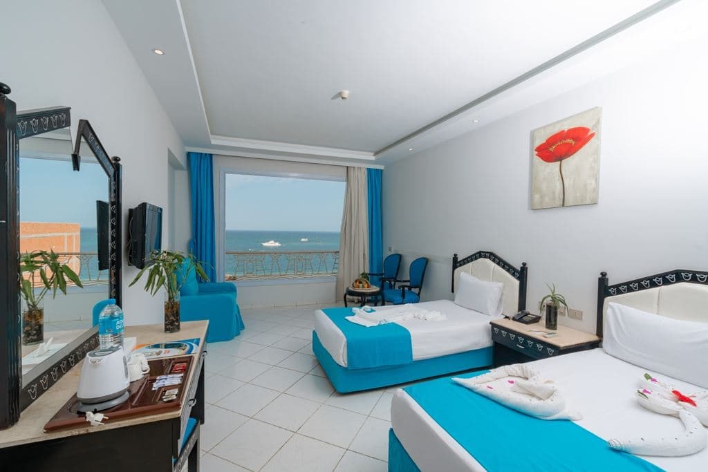 rooms-family-room
