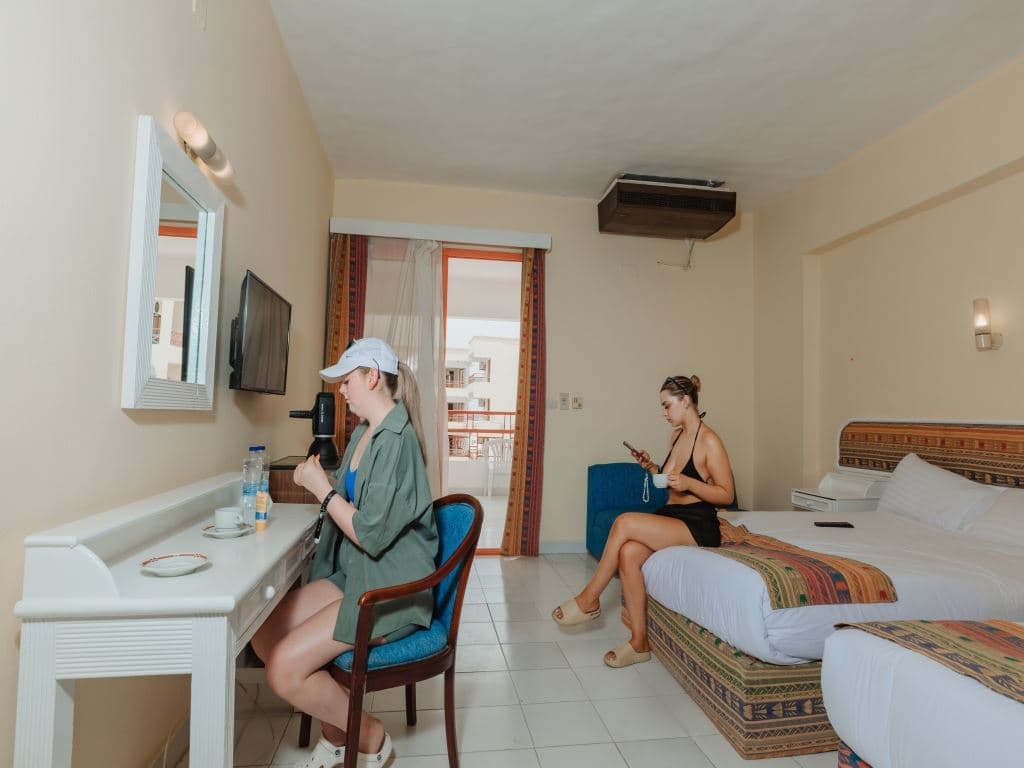 rooms-standard-room