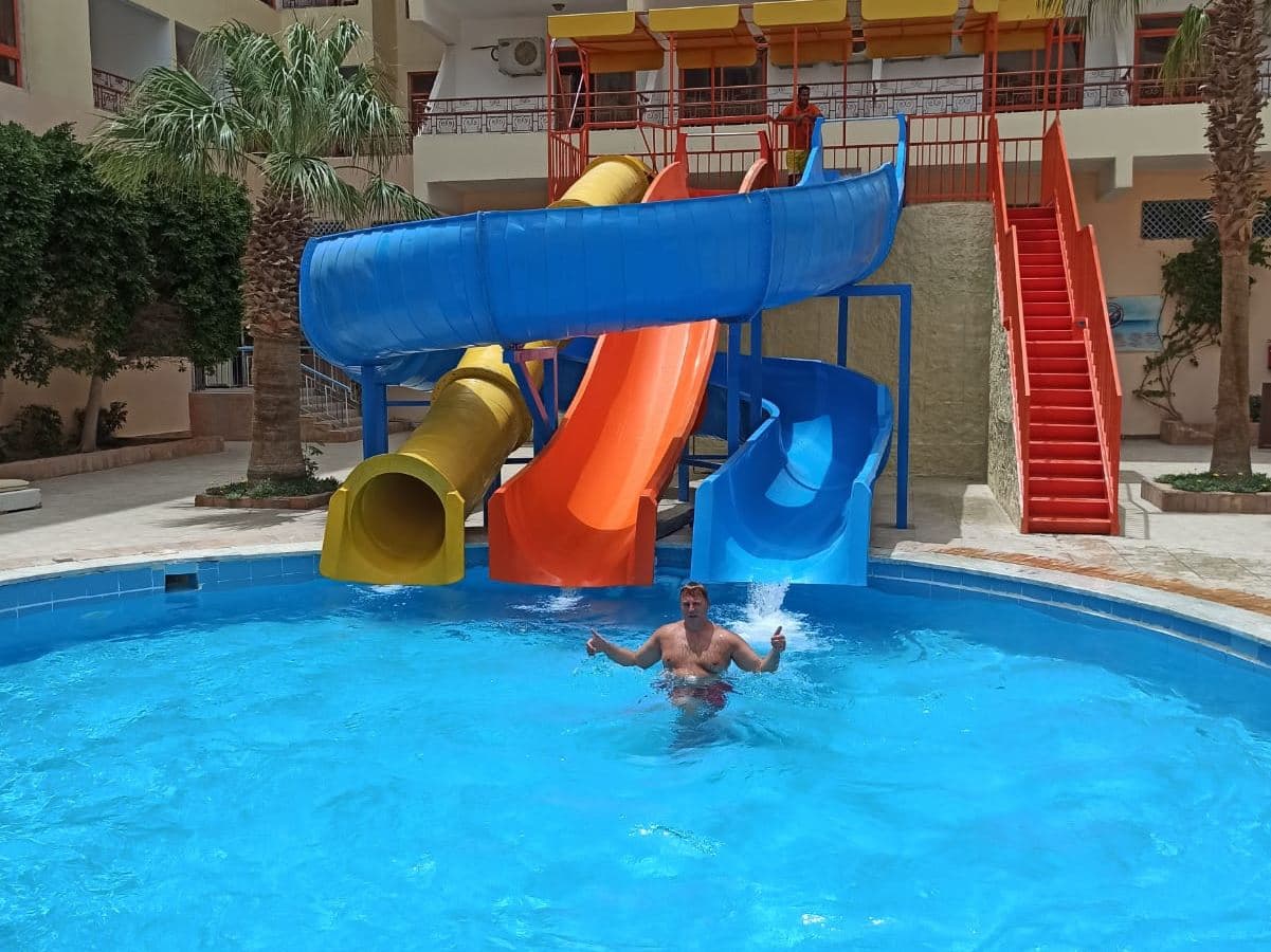 water-park-outdoor-pool