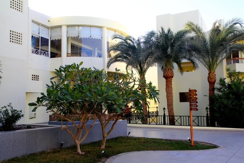 restaurants-palavrion-restaurant