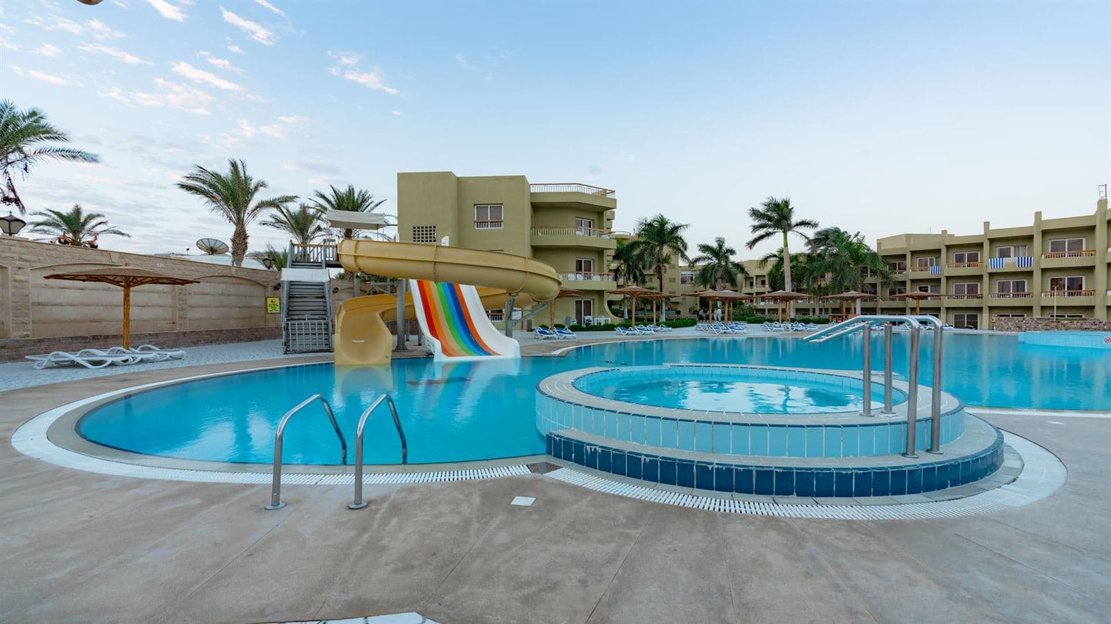 pools-outdoor-pool