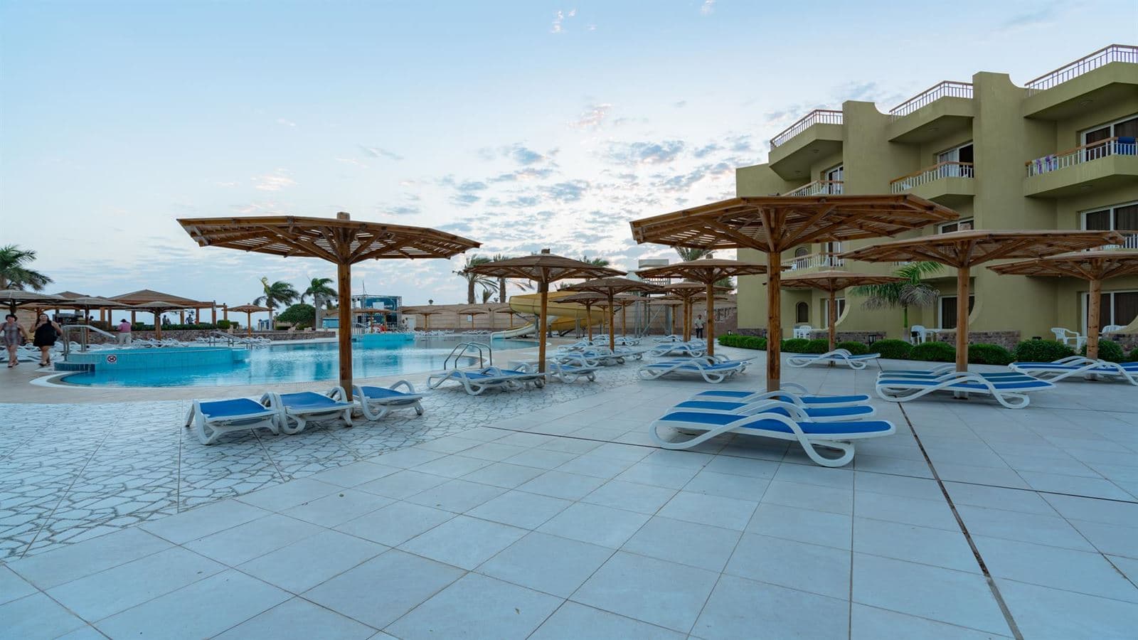 pools-outdoor-pool