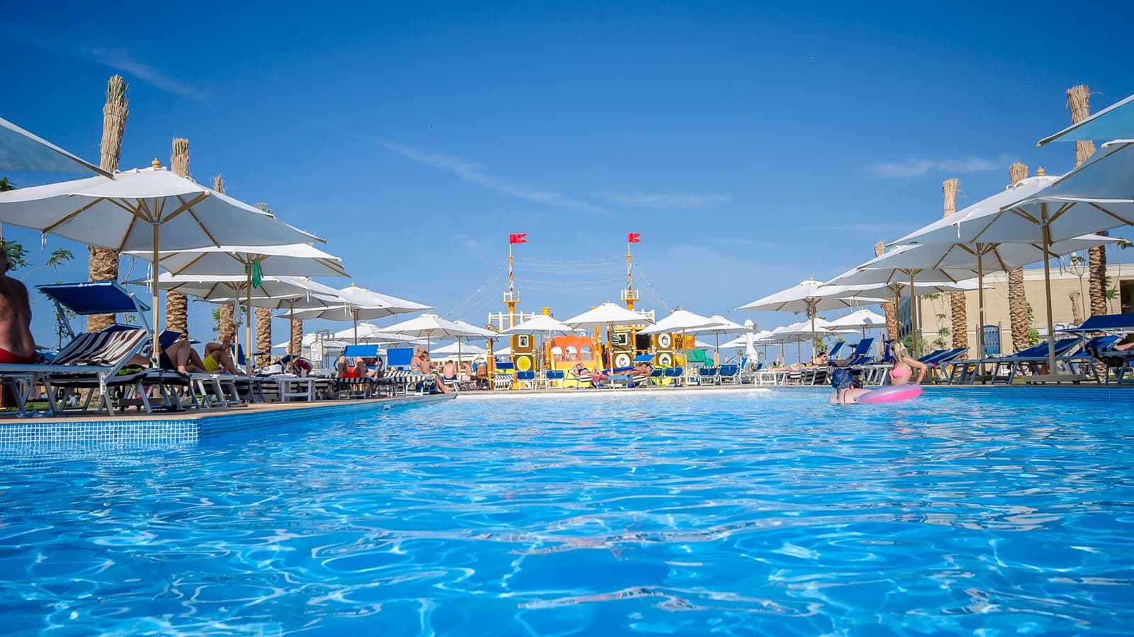 pools-outdoor-pool