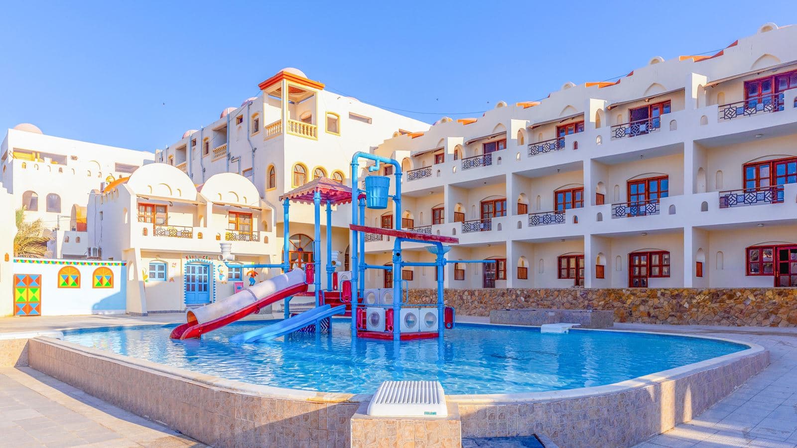 pools-outdoor-pool