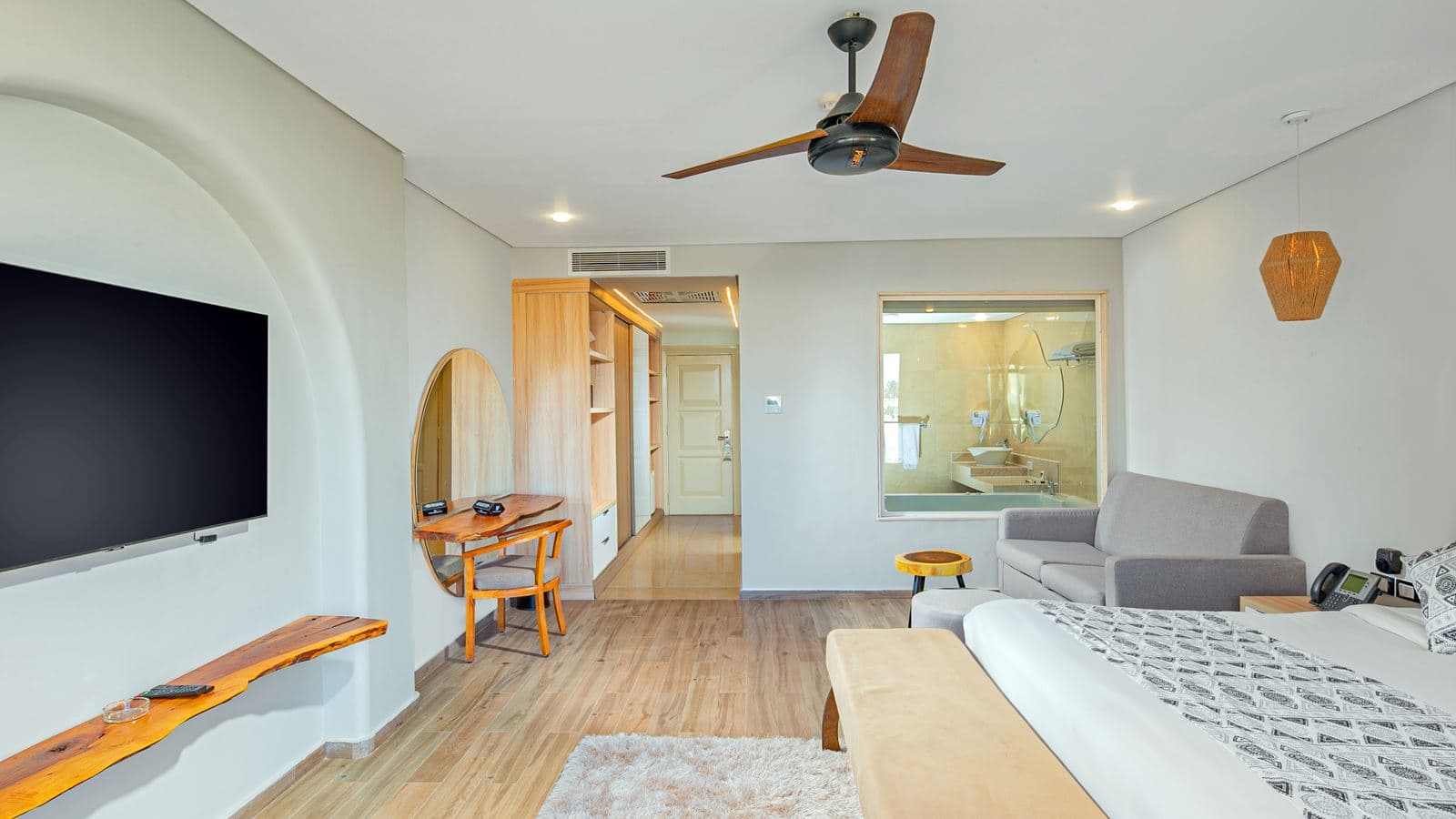 rooms-jacuzzi-junior-suite