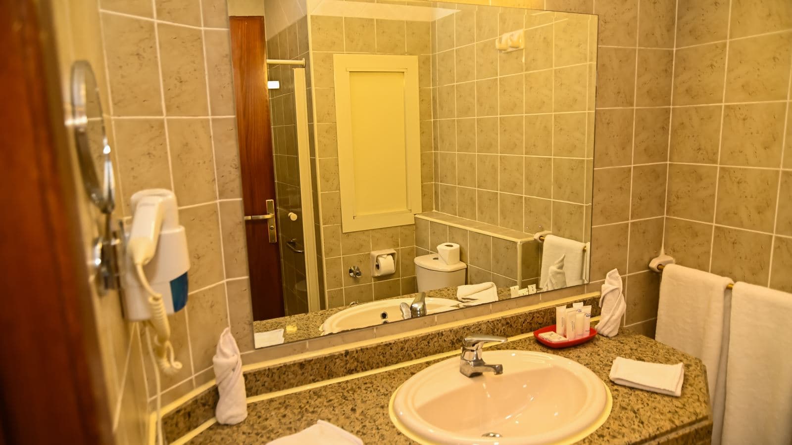 rooms-standard-room