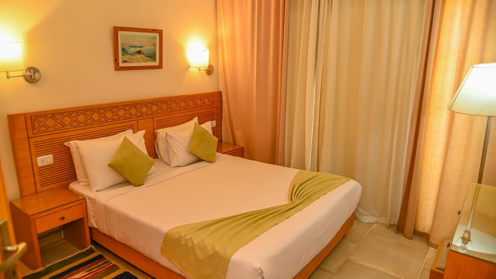 rooms-standard-room