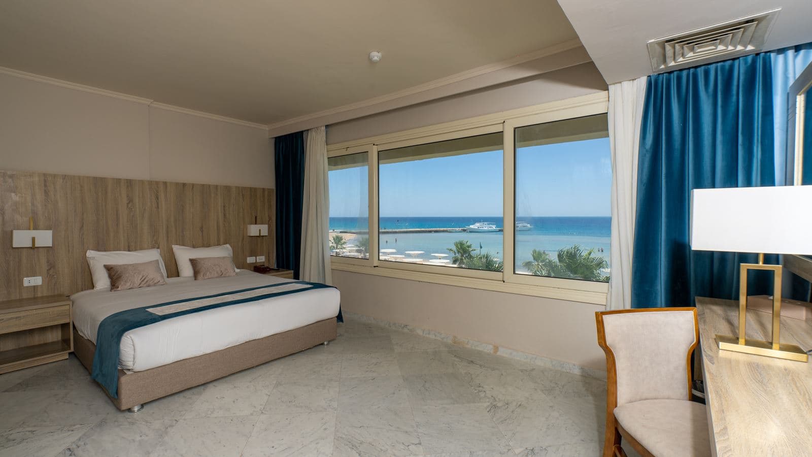 rooms-delux-room-sea-view