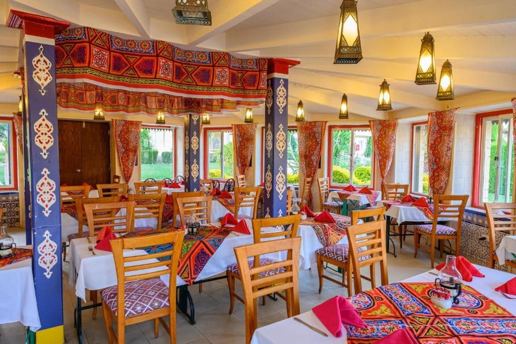 restaurants-restaurants