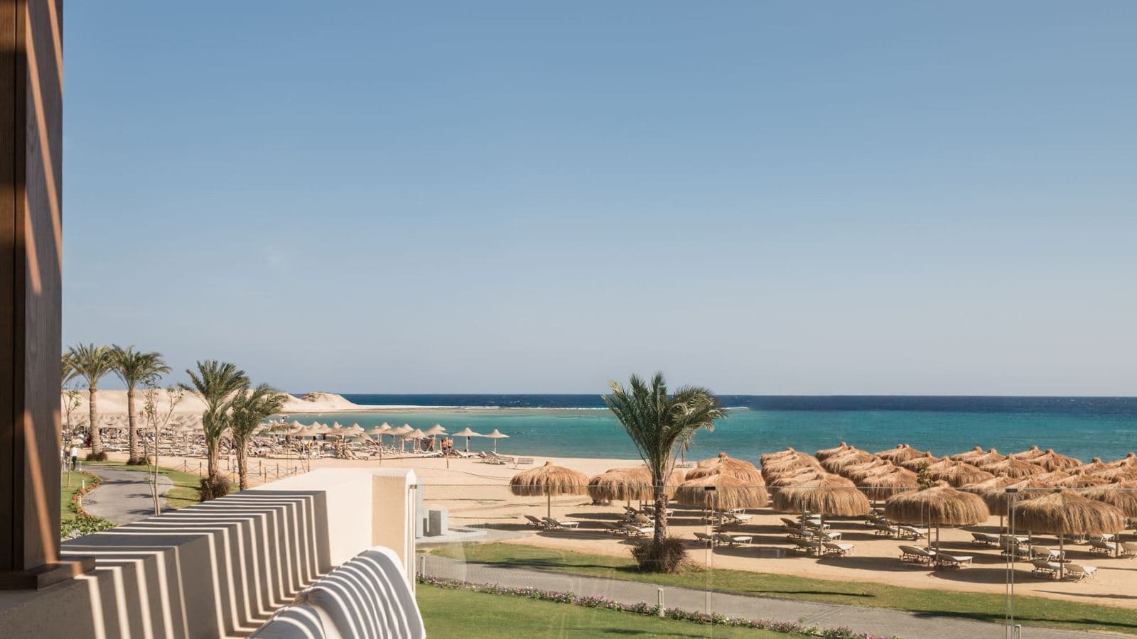 rooms-deluxe-family-sea-view