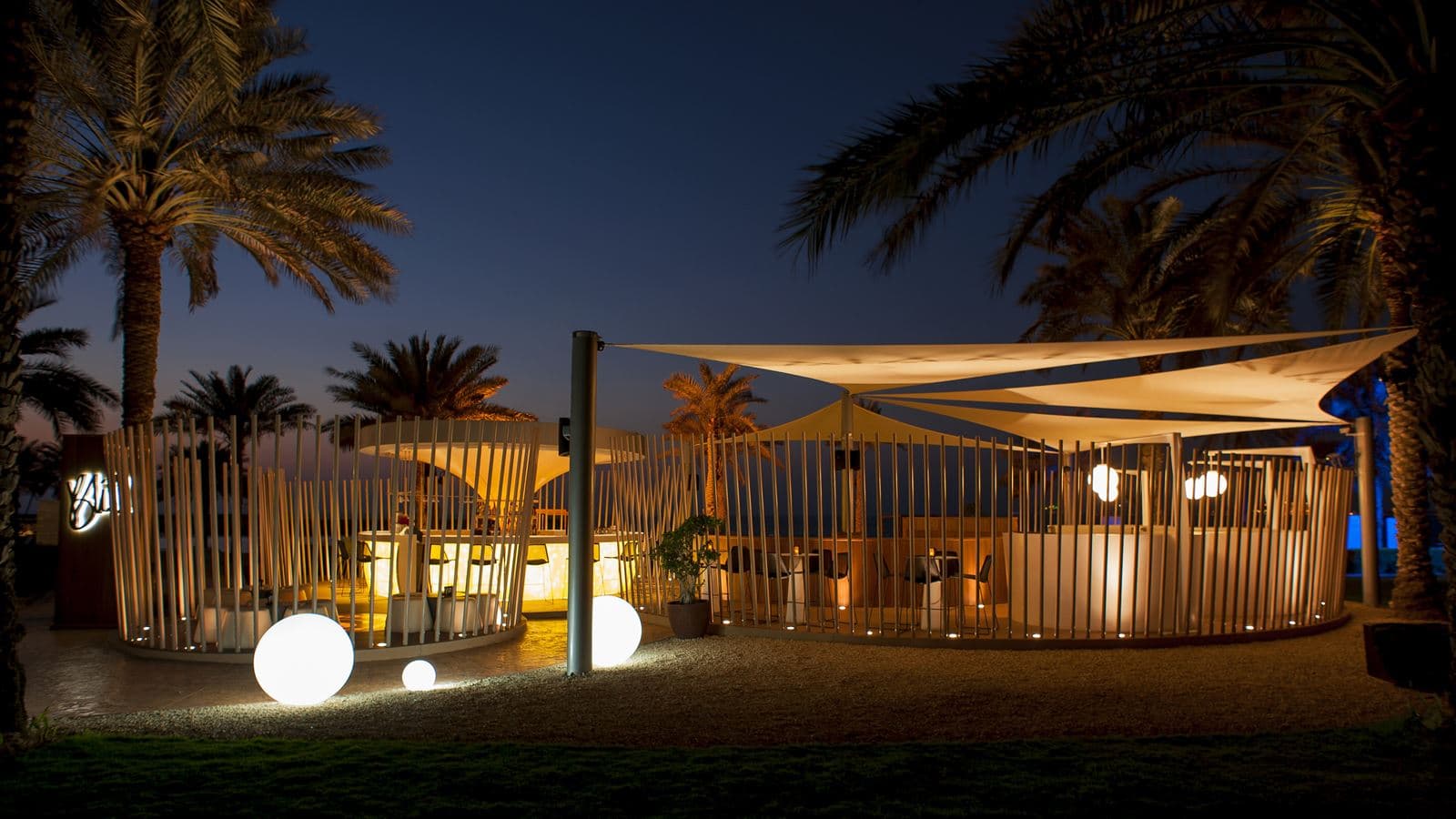 bars-bliss-beach-lounge