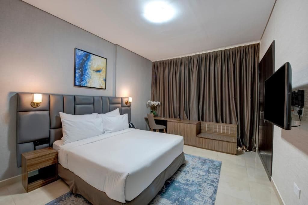 rooms-deluxe-1-bedroom-with-balcony