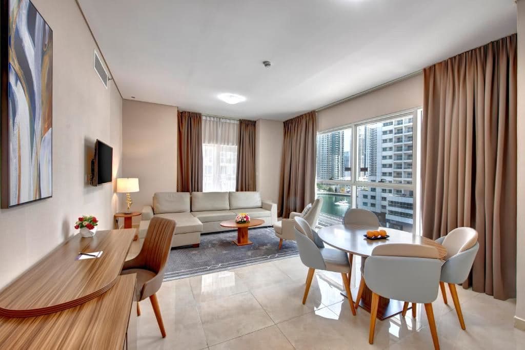 rooms-deluxe-2-bedroom-with-balcony