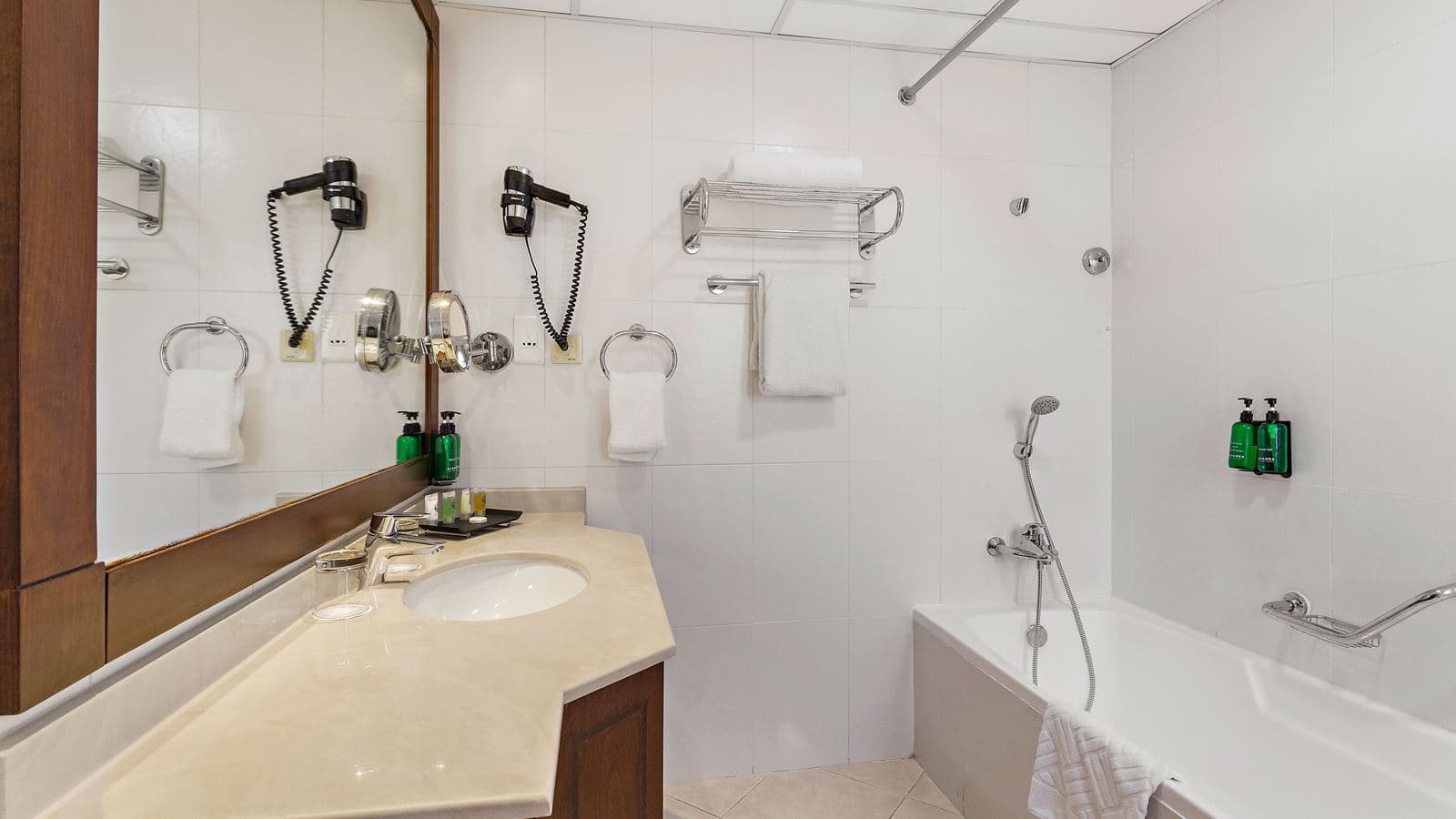 rooms-standard-room