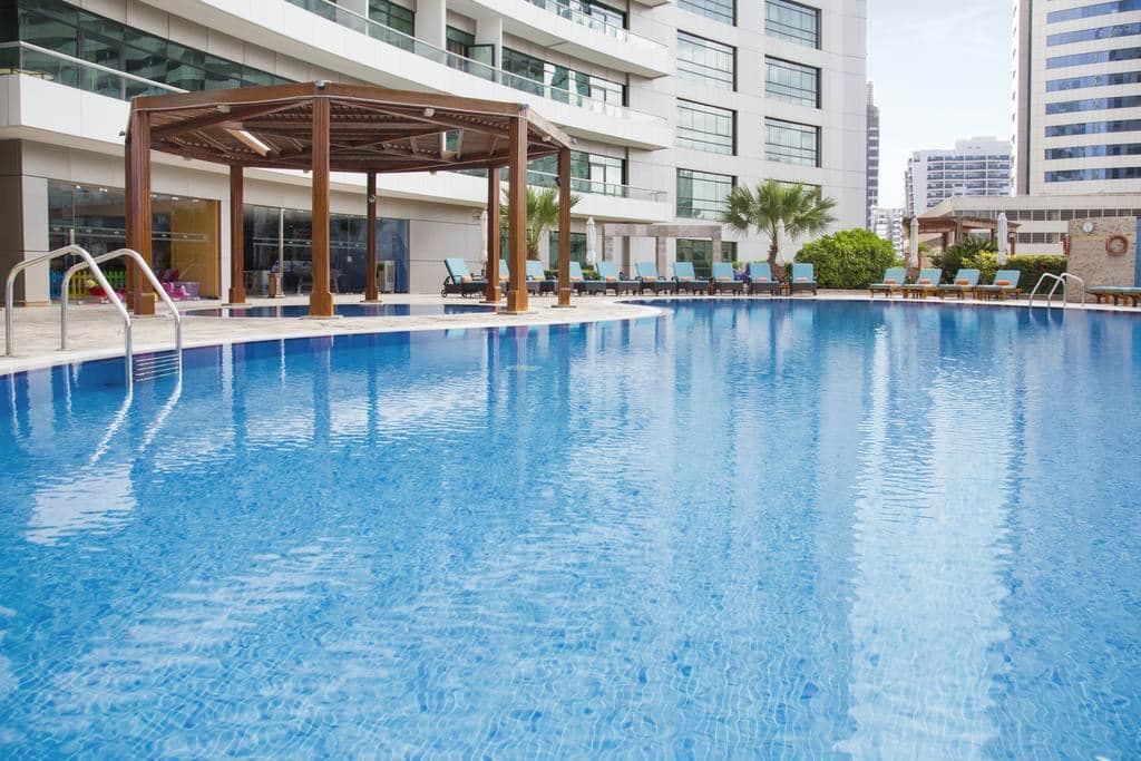 pools-outdoor-pool