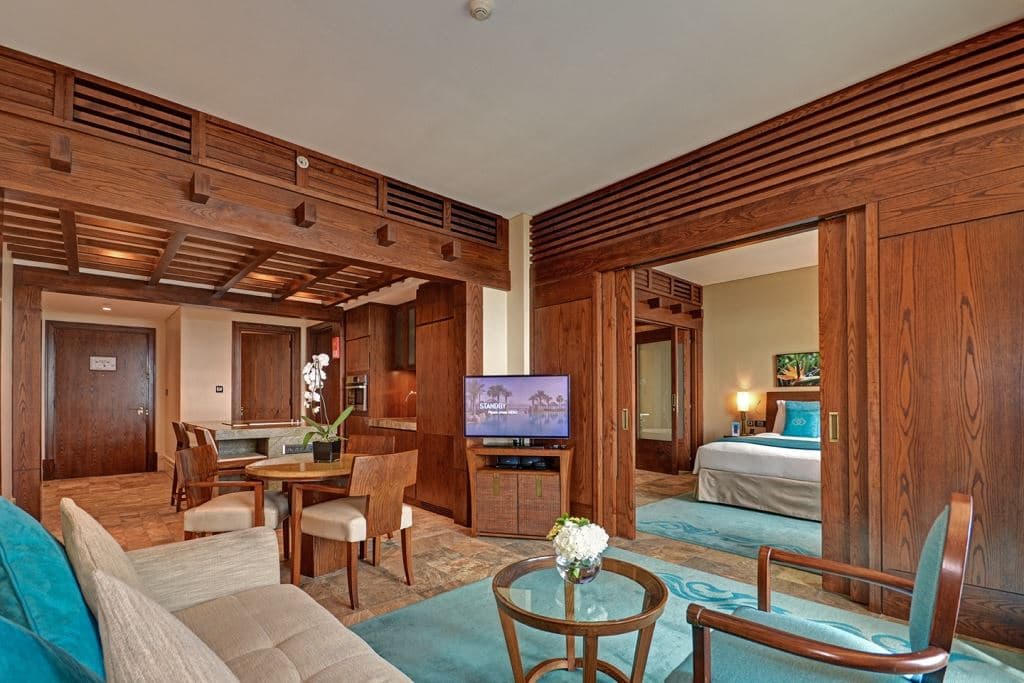 rooms-apartment-one-bedroom-sea-view
