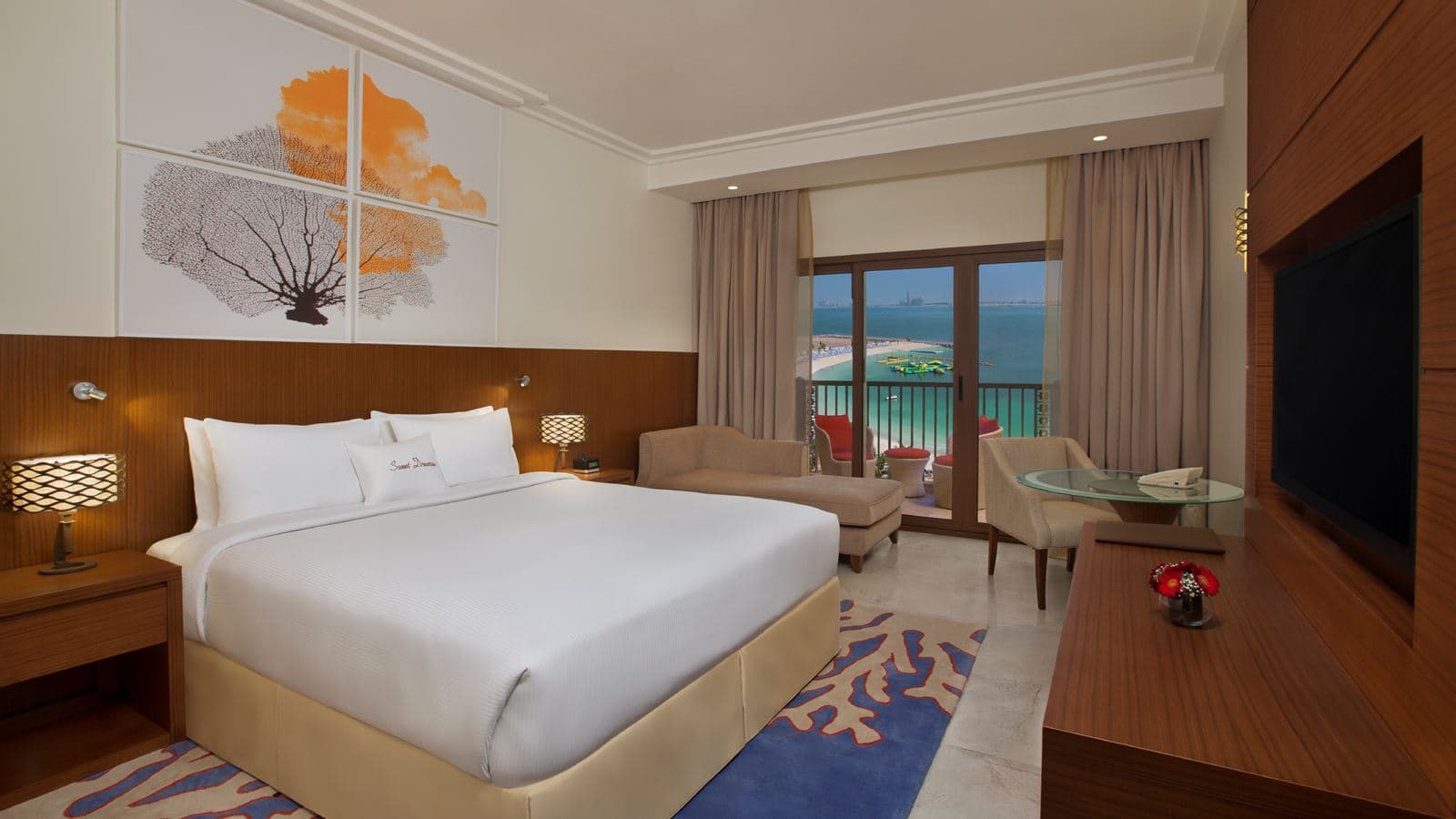 rooms-guest-room-with-pool-view
