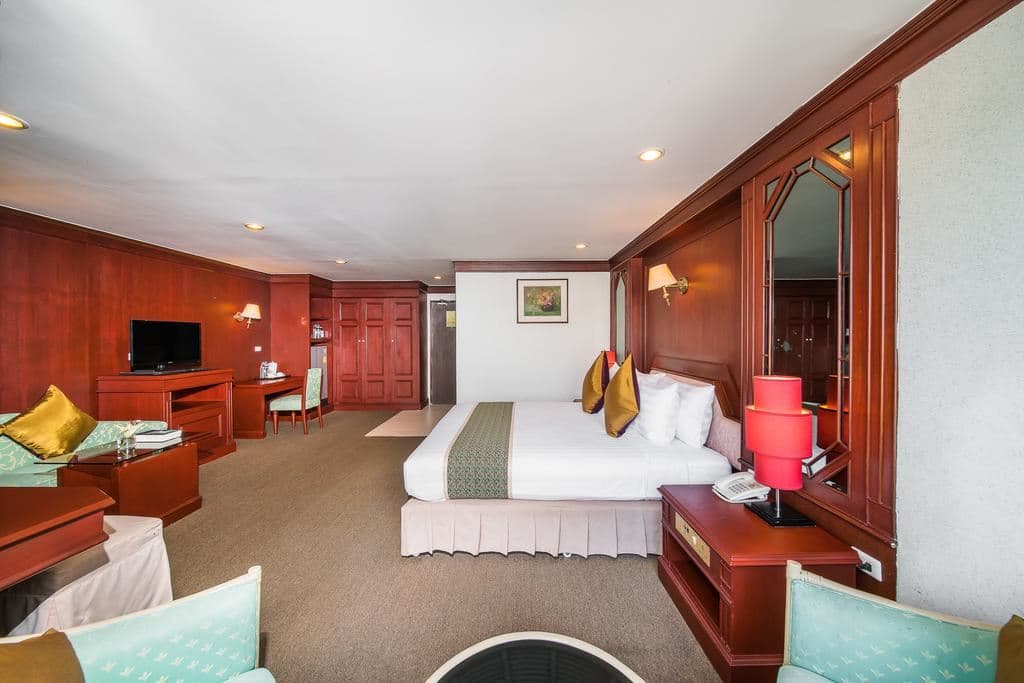 rooms-deluxe-room