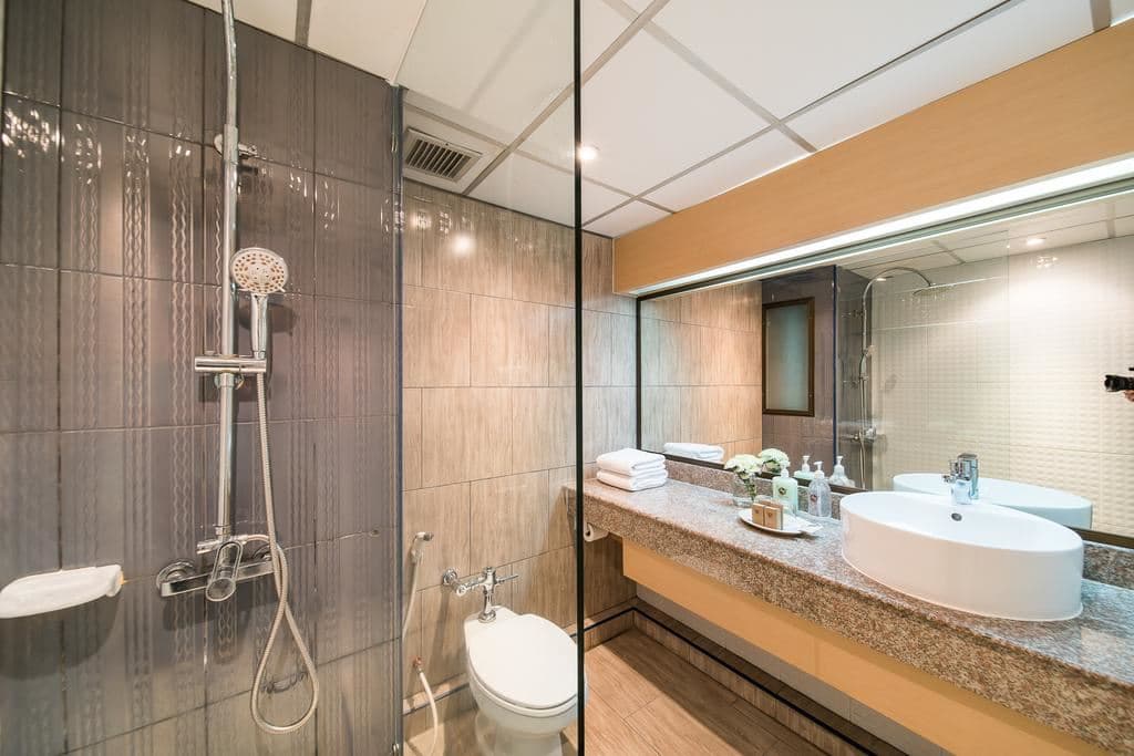 rooms-deluxe-room