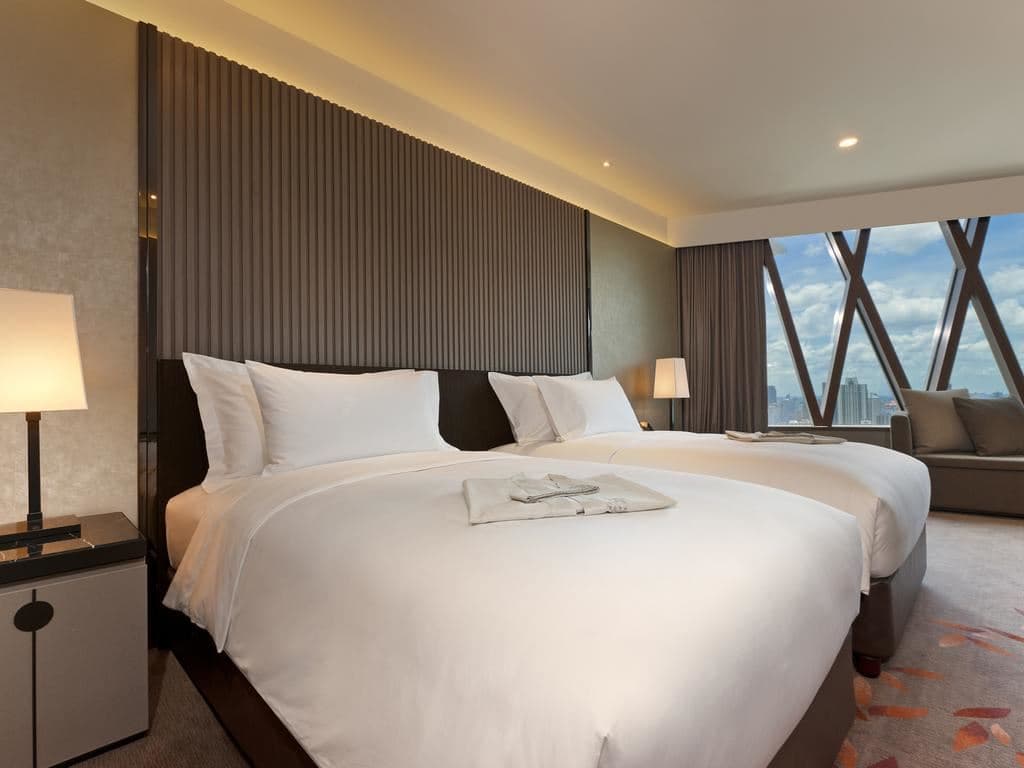 rooms-deluxe-suite