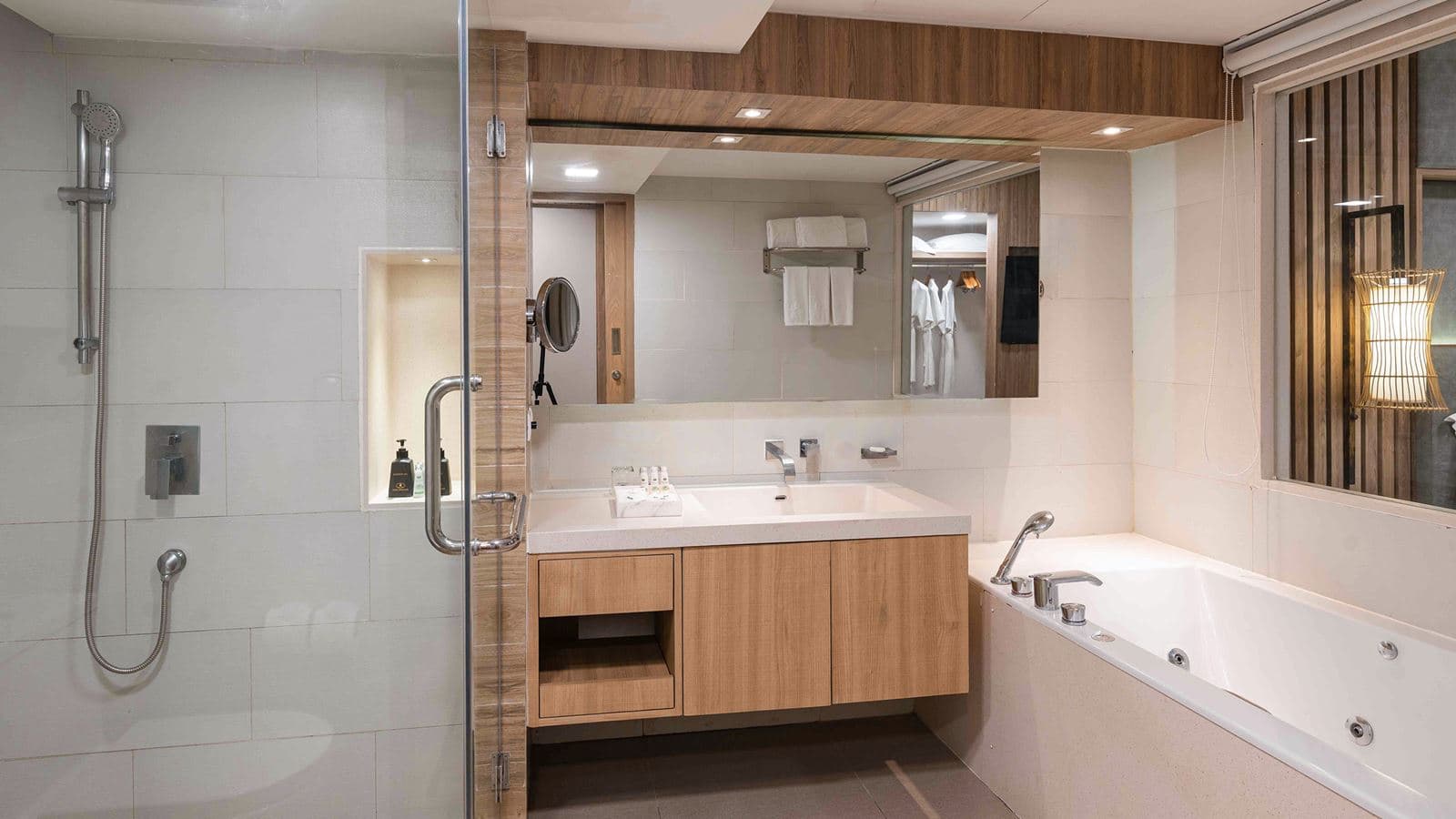 rooms-family-room