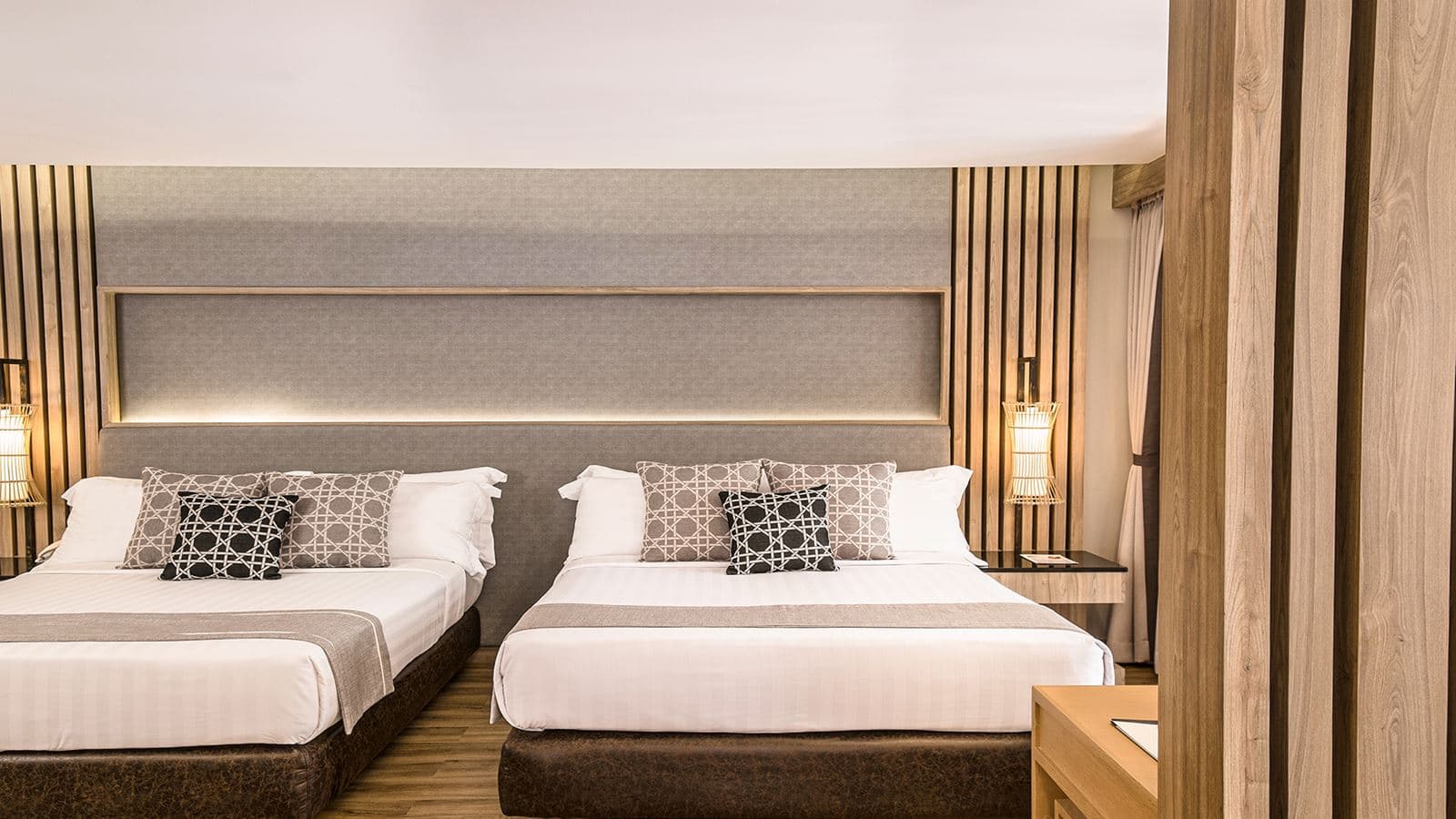 rooms-family-room