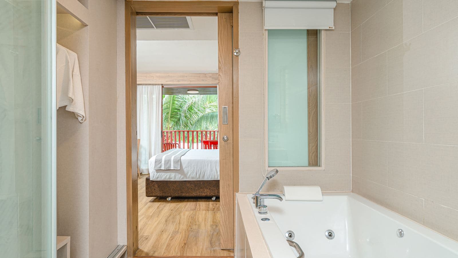 rooms-graceland-suite-seaview-new-2-bedrooms
