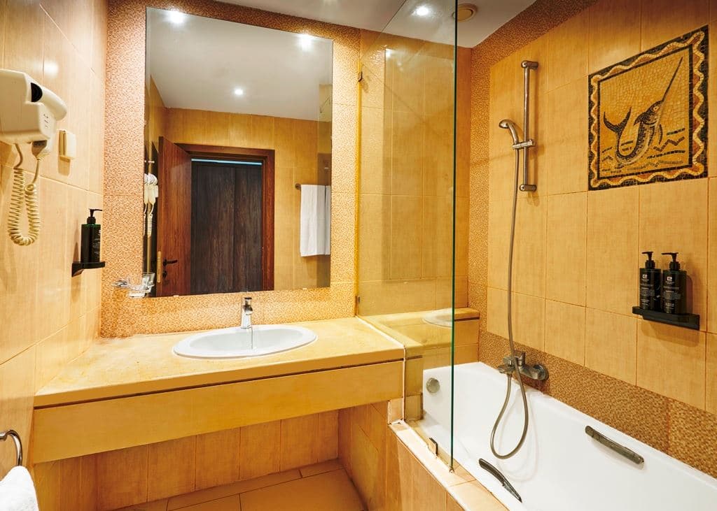 rooms-standard-triple-room