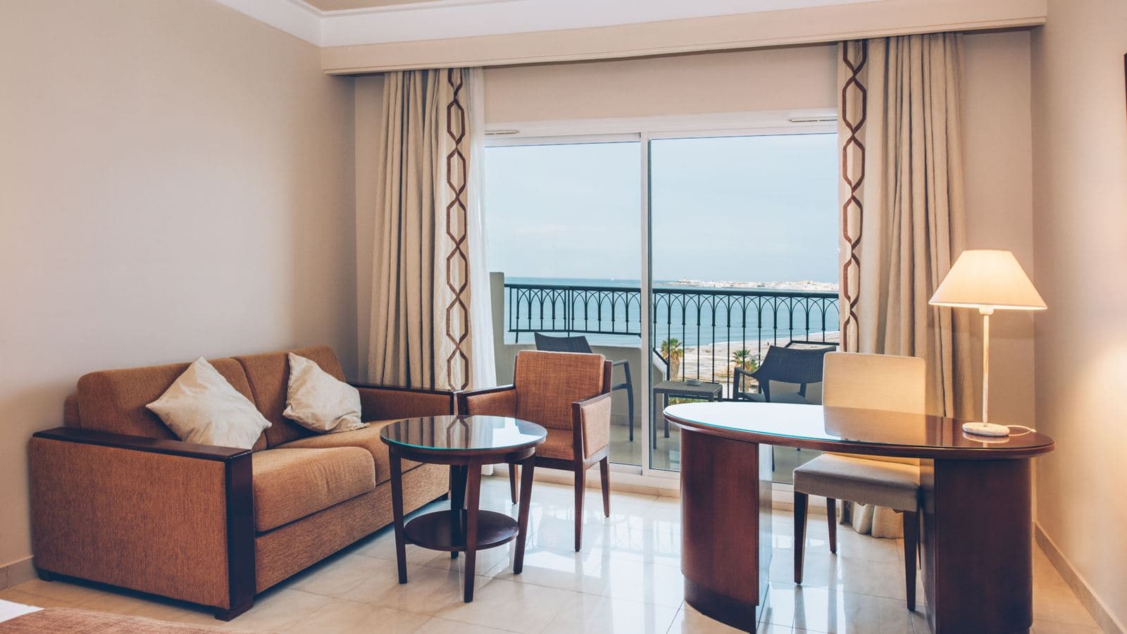rooms-room-family-sea-view