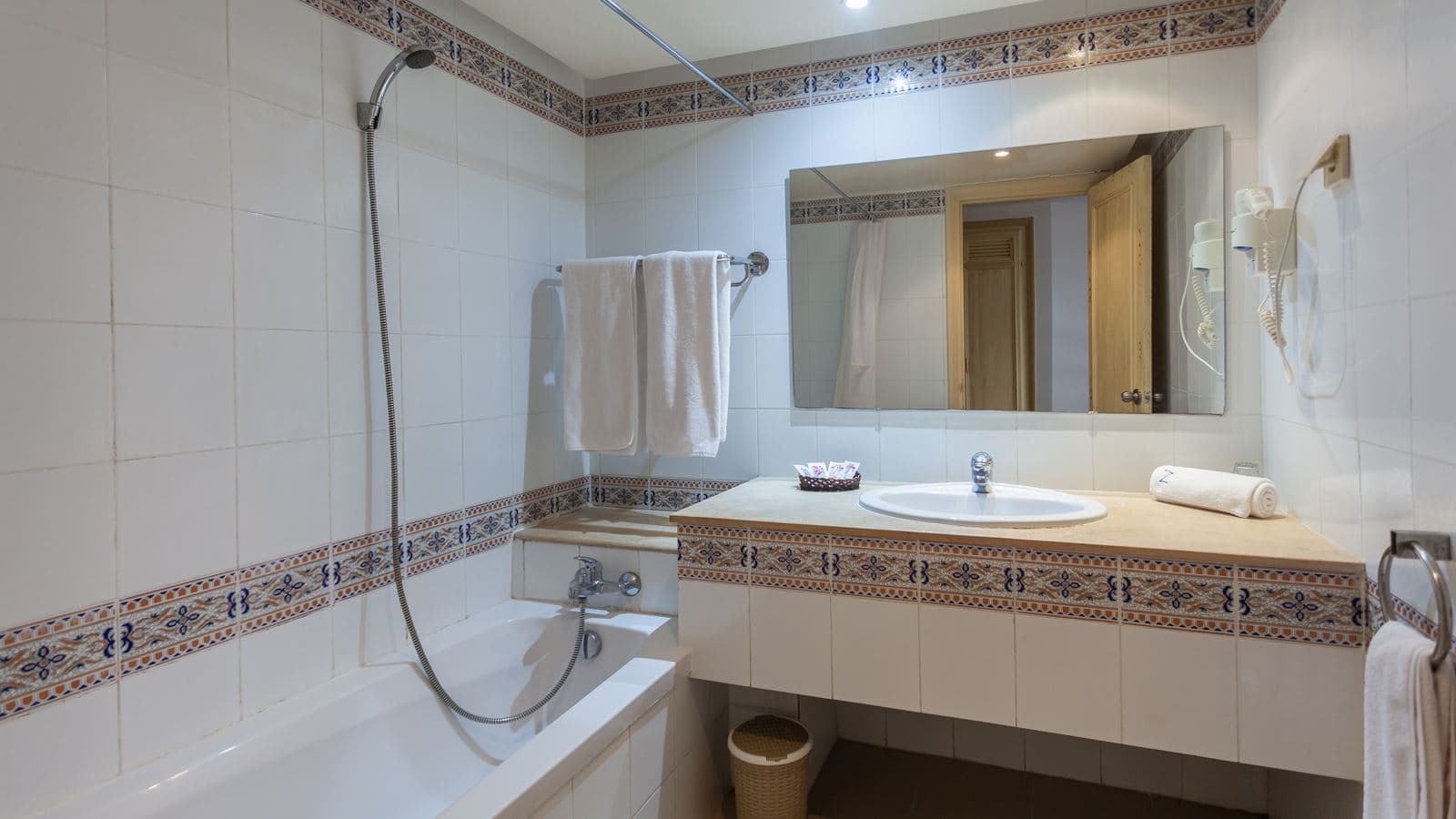 rooms-room-standard