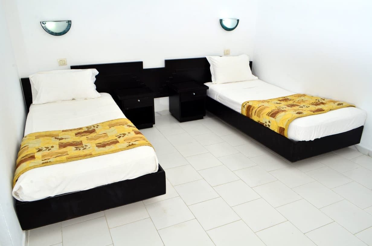 rooms-double-standard-family-room