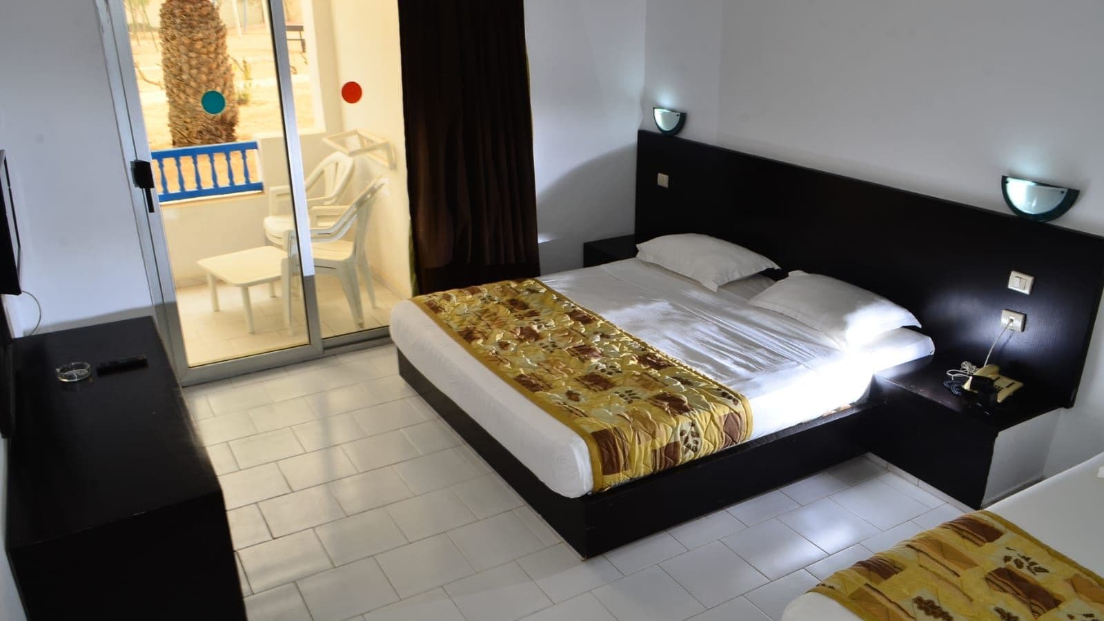 rooms-double-standard-family-room