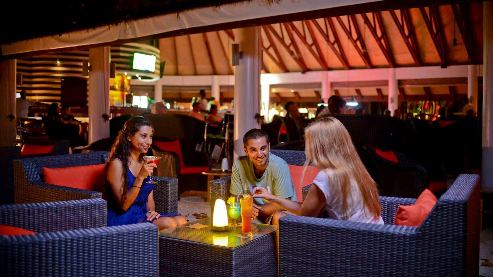 bars-sand-main-bar