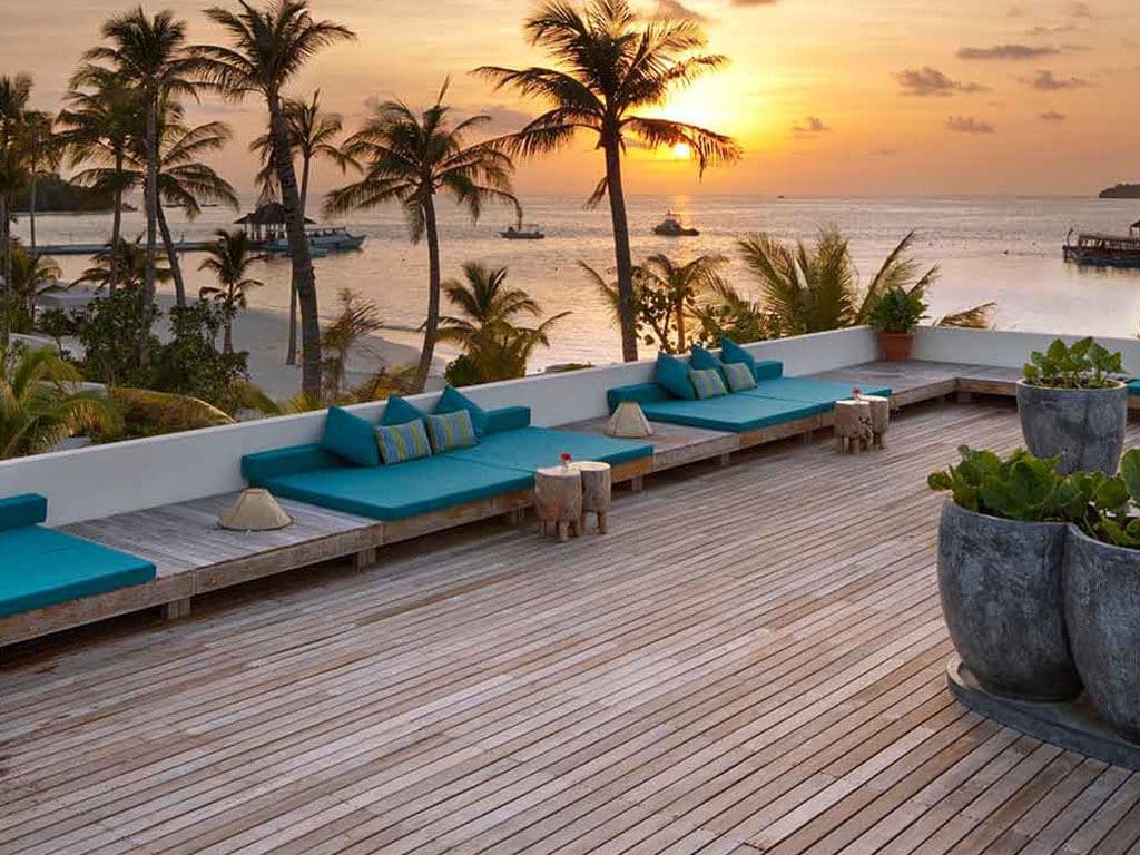 bars-the-sunset-bar
