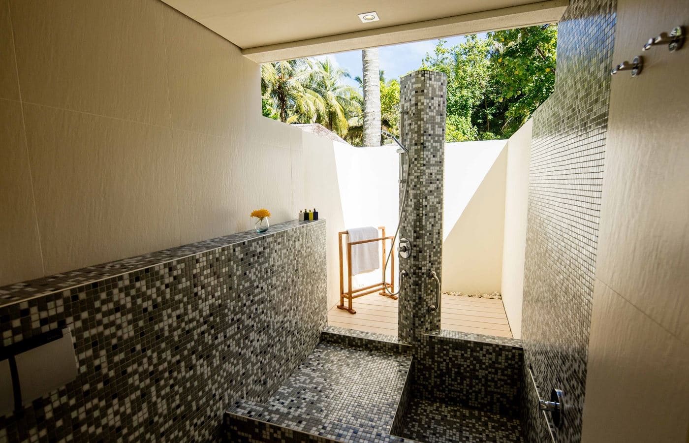 rooms-garden-villa