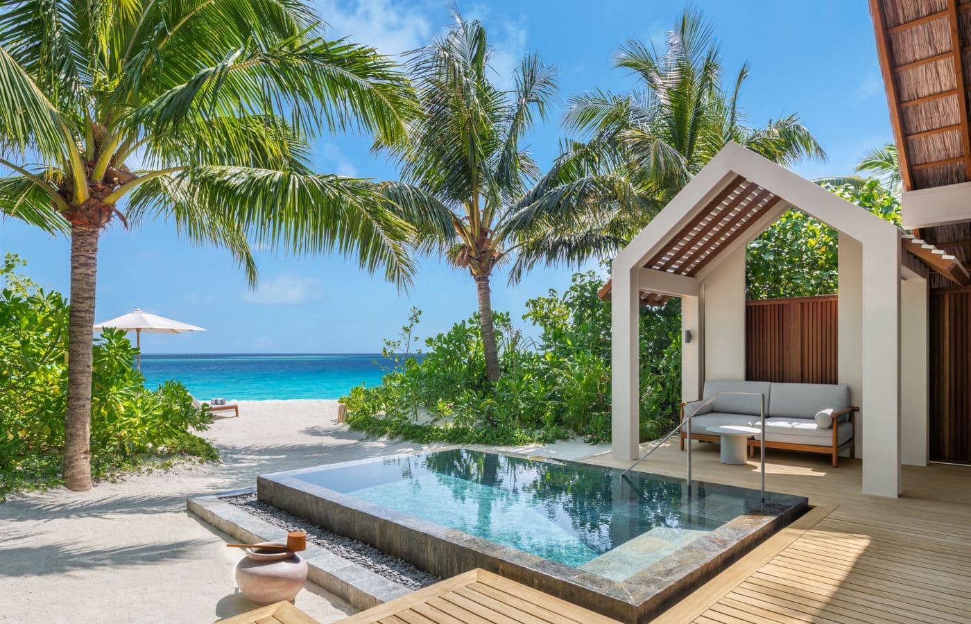 rooms-sunset-beach-pool-villa