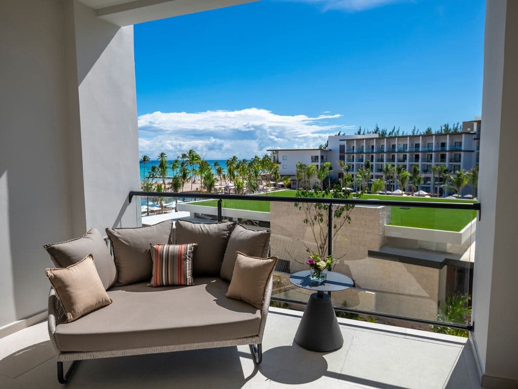 rooms-junior-suite-ocean-view