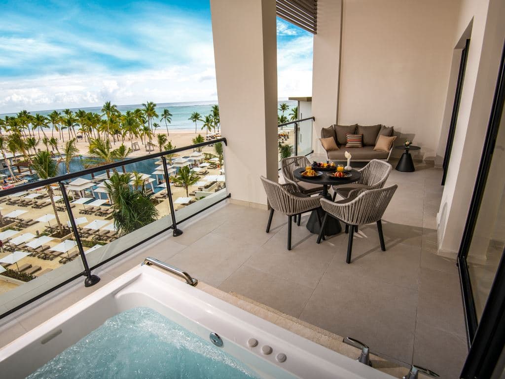rooms-club-ocean-view-one-bedroom-master-suite