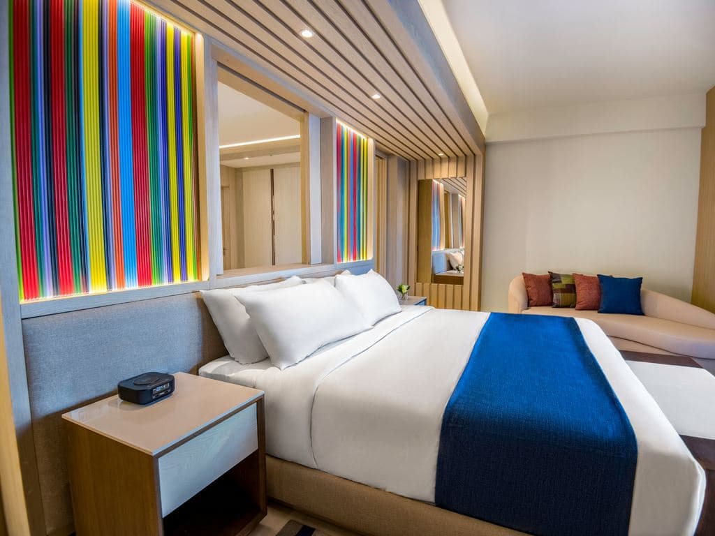 rooms-club-ocean-view-one-bedroom-grand-master-suite