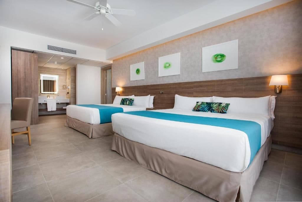 rooms-luxury-master-suite