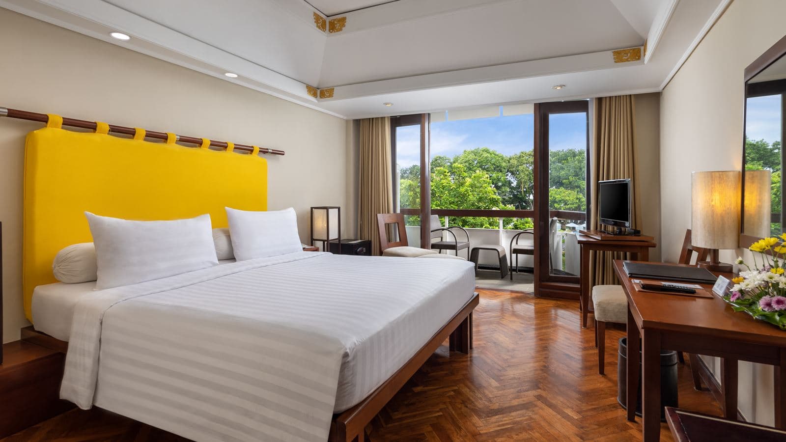 rooms-superior-room