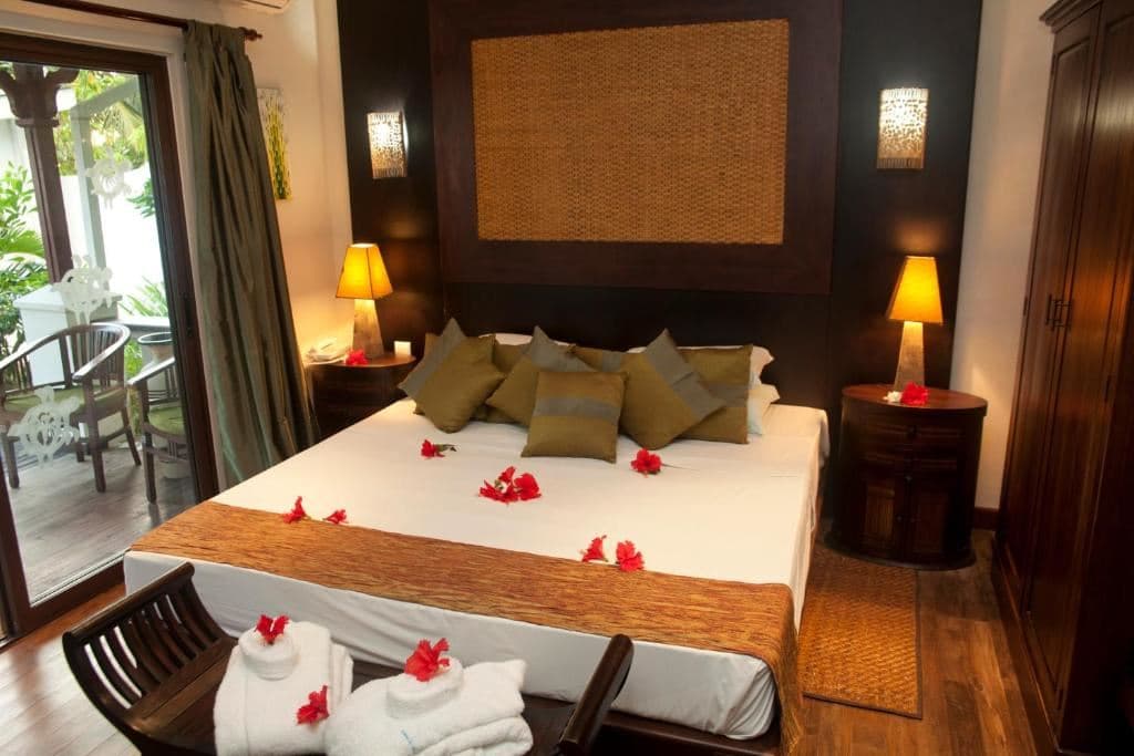 rooms-deluxe-room