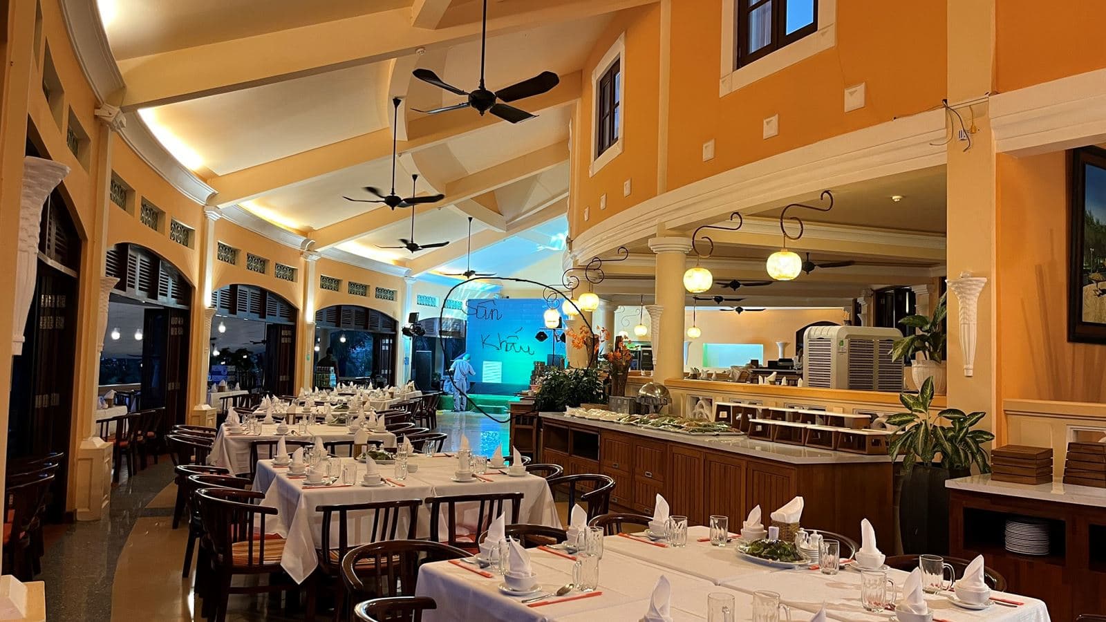 restaurants-gieneva-restaurant