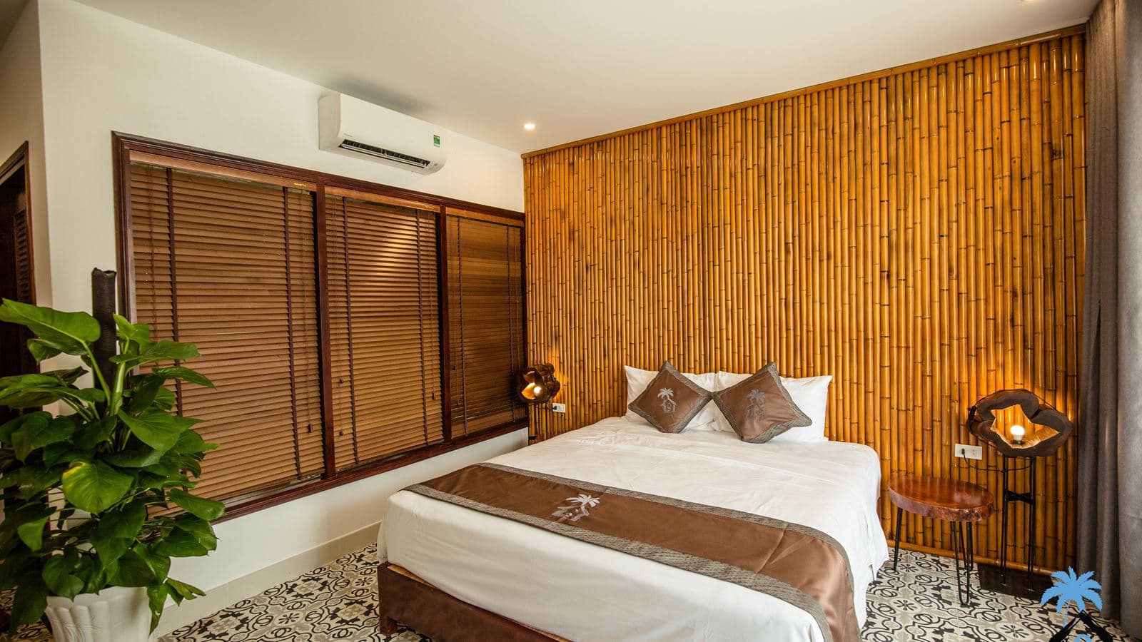 rooms-room-deluxe-double-balcony