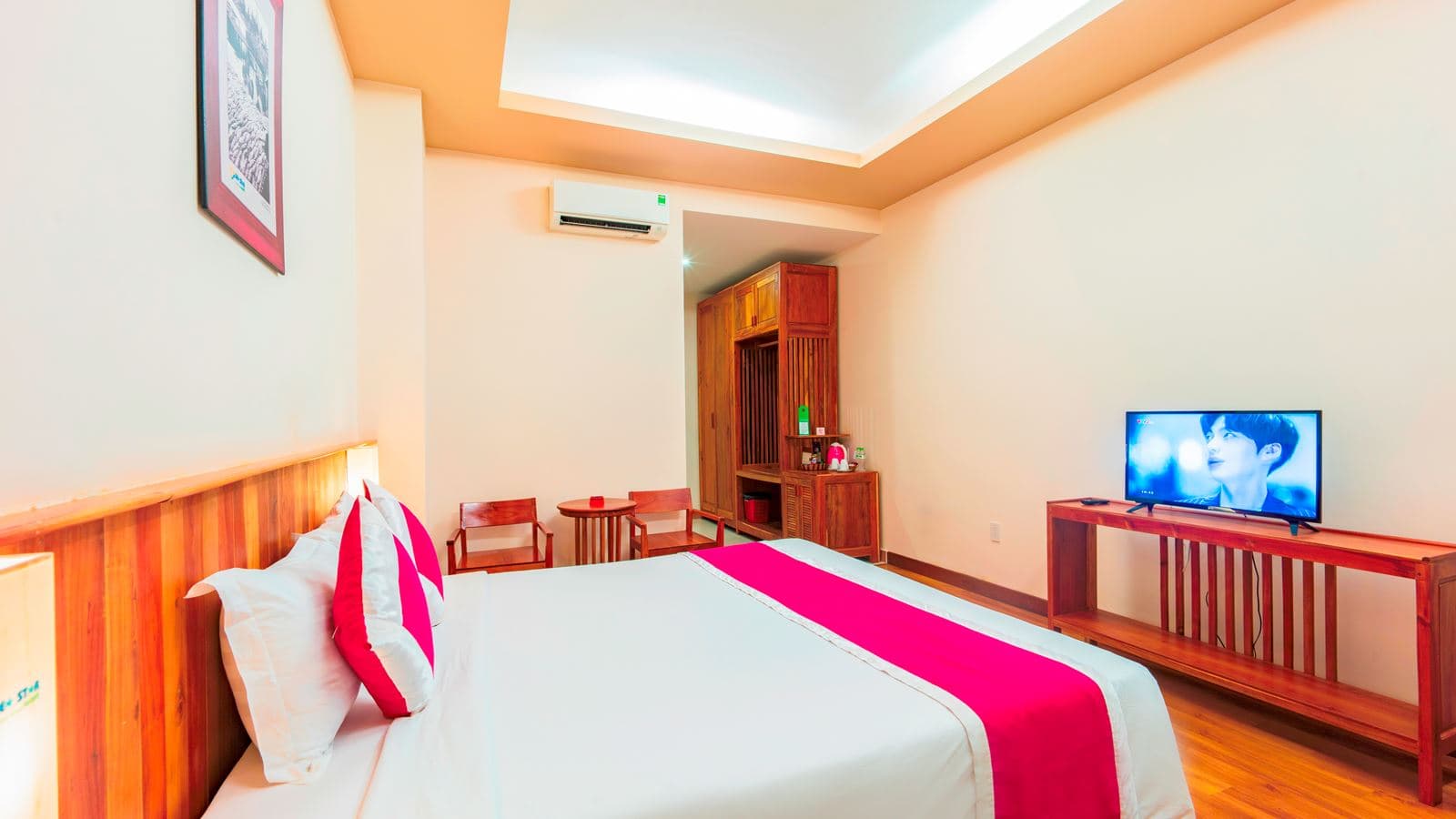 rooms-room-deluxe-with-balcony-gardenview