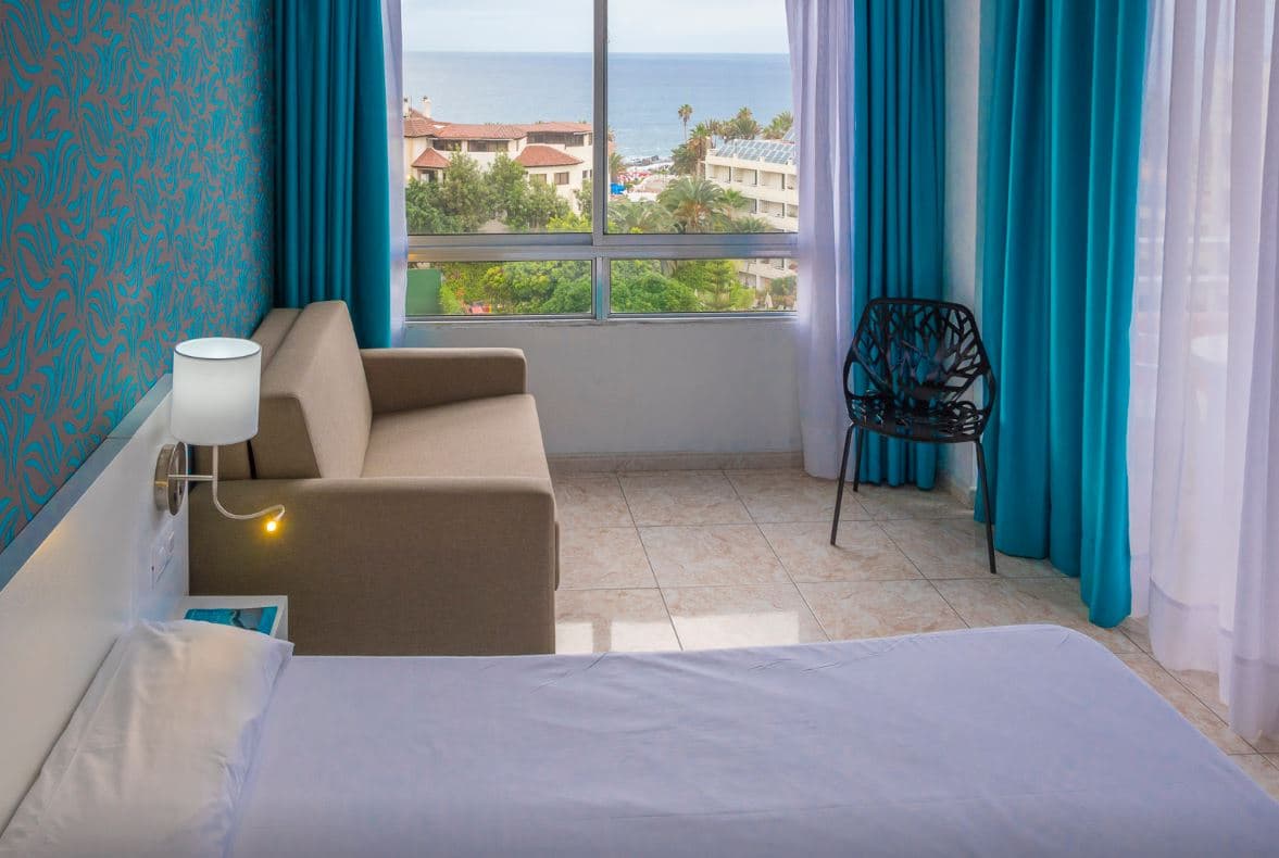 rooms-premium-room
