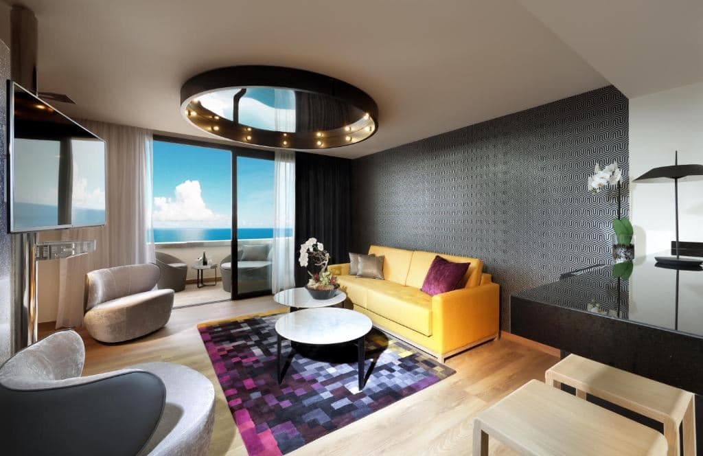 rooms-rock-suite-platinum-balcony-or-terrace